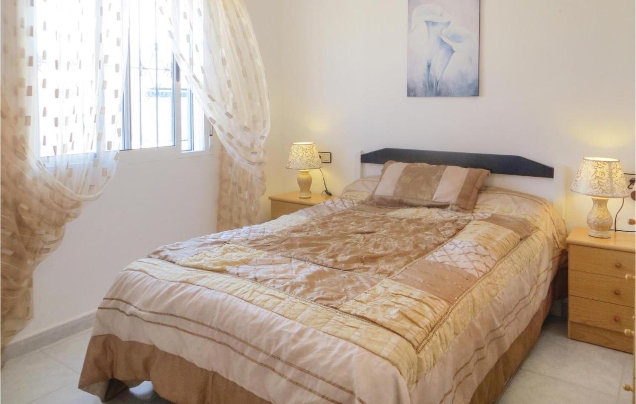 Amazing Apartment In Torrevieja With Kitchen Ngoại thất bức ảnh